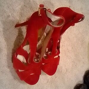 Michael Michael Kors Leighton Red heels size 10m
